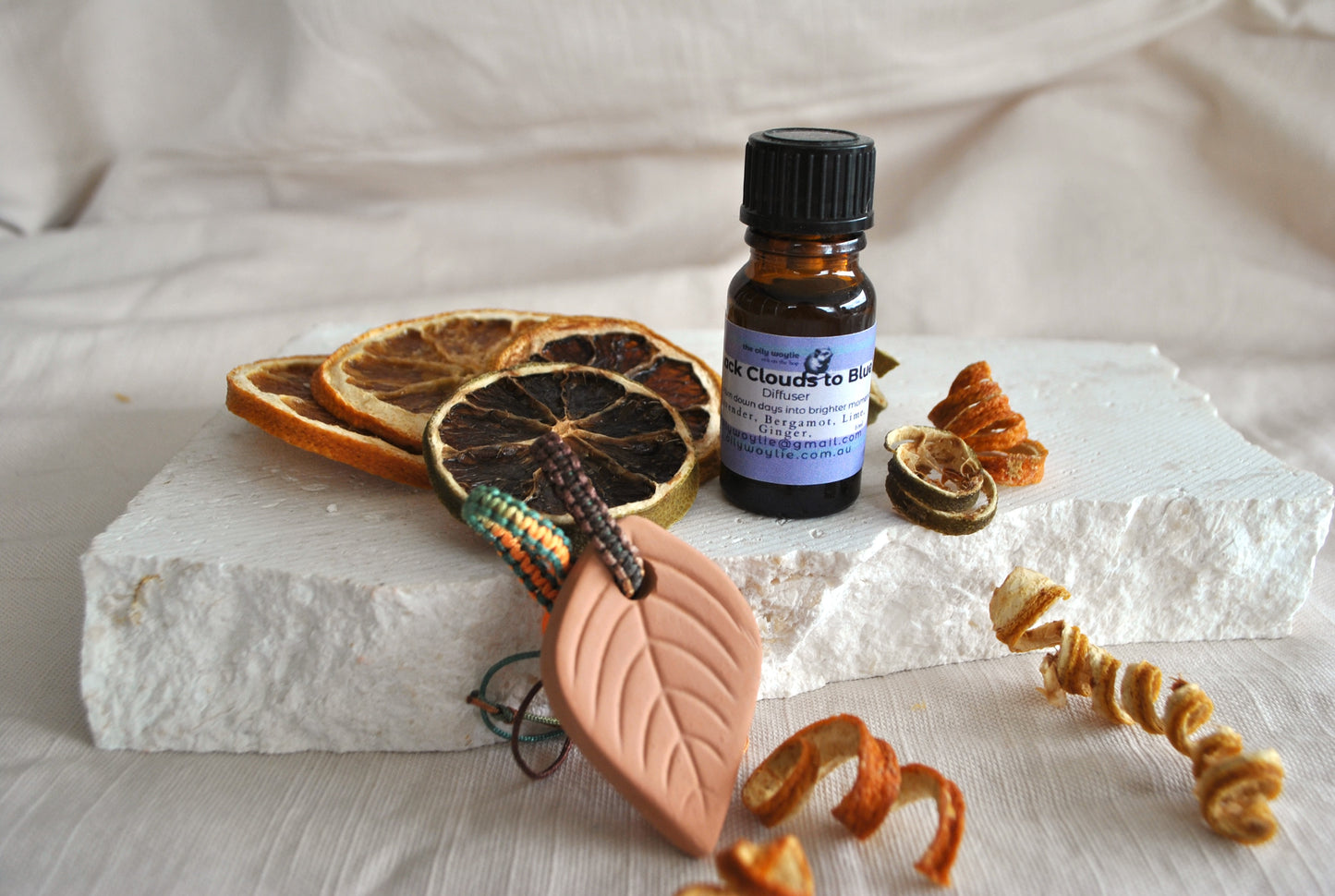 Car / Room Air Freshener Clay Disc +/- Diffuser Blend