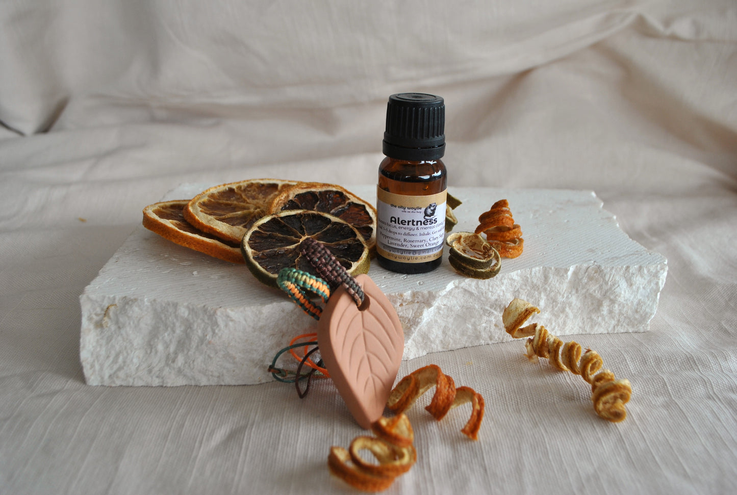 Car / Room Air Freshener Clay Disc +/- Diffuser Blend