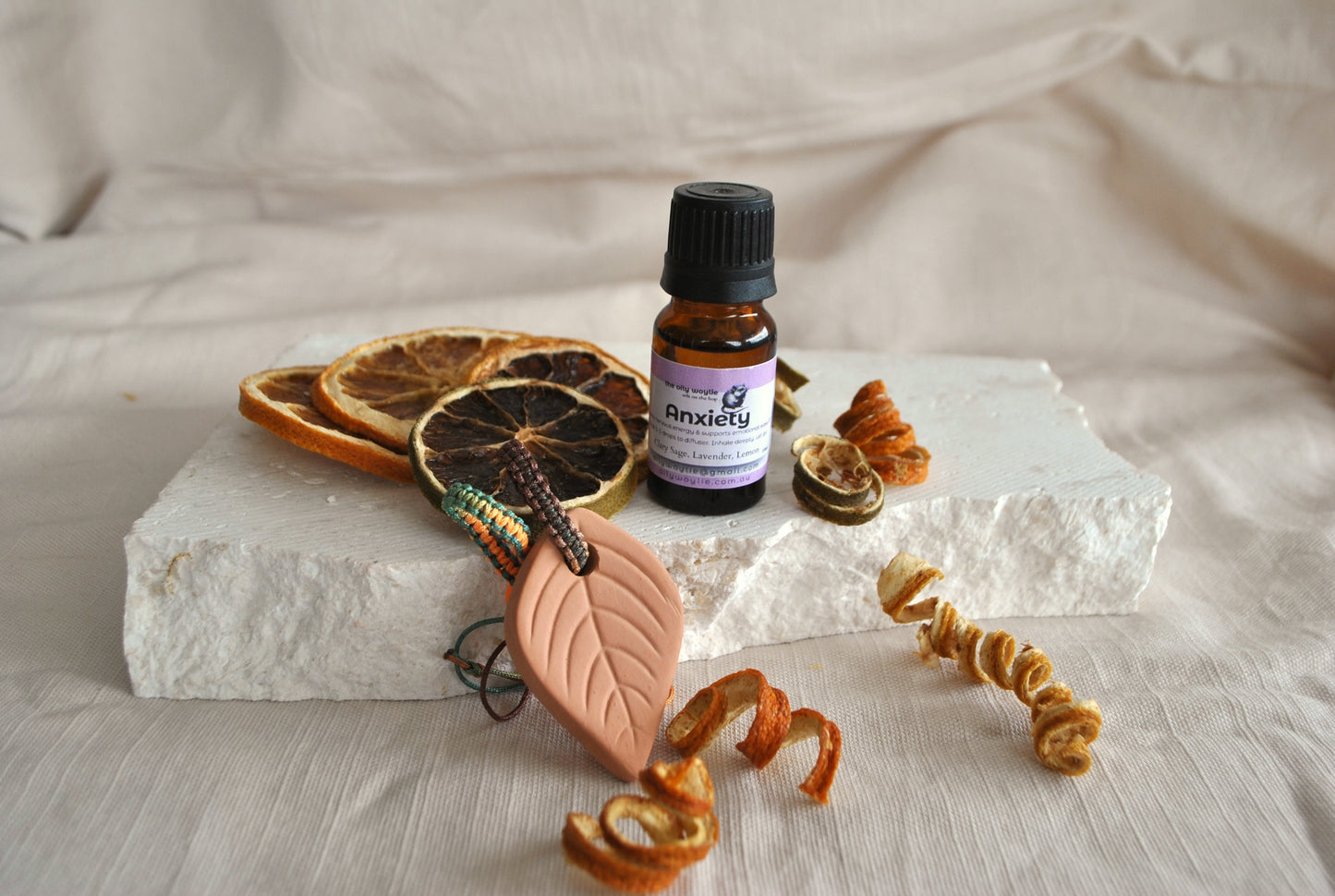 Car / Room Air Freshener Clay Disc +/- Diffuser Blend