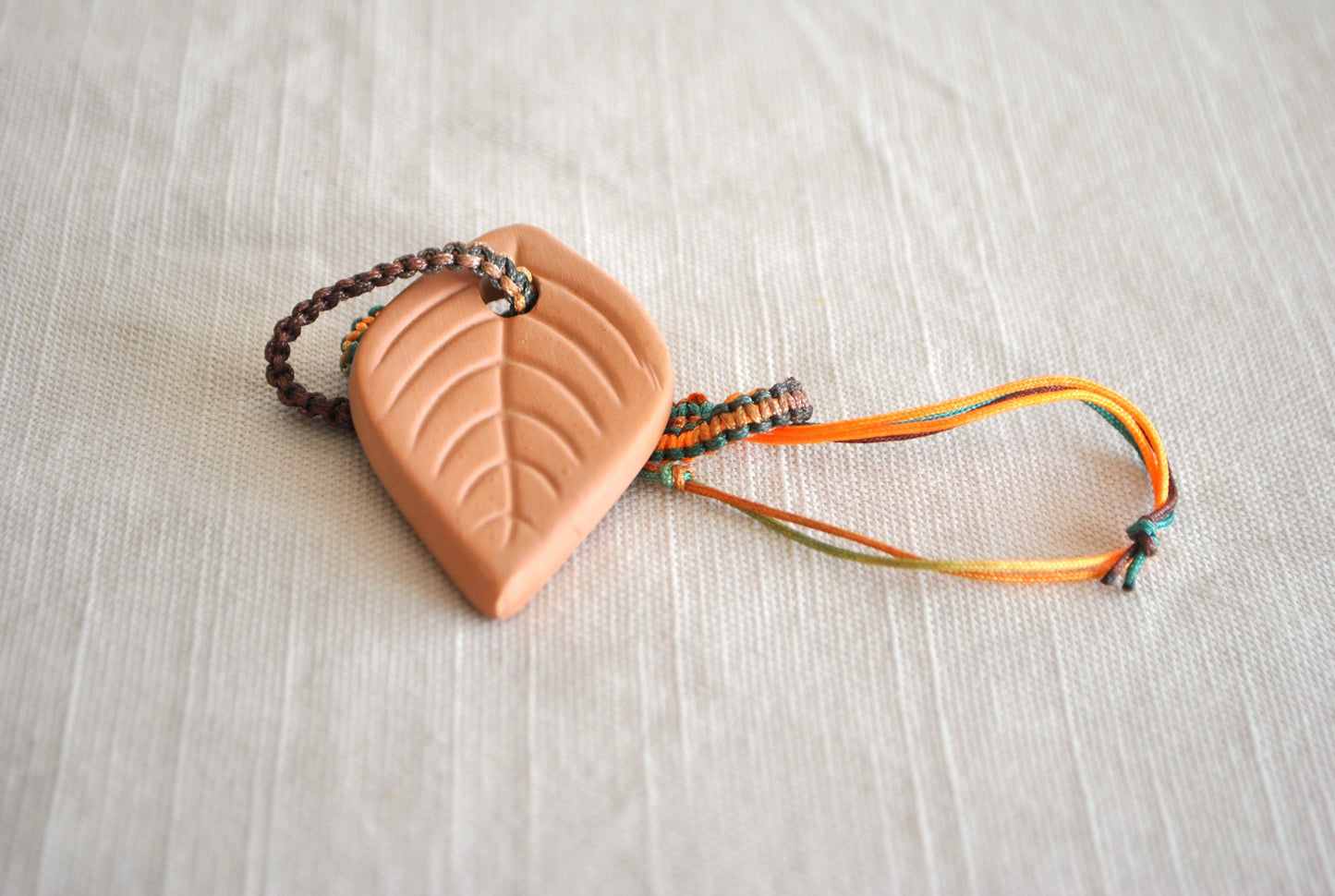 Car / Room Air Freshener Clay Disc +/- Diffuser Blend